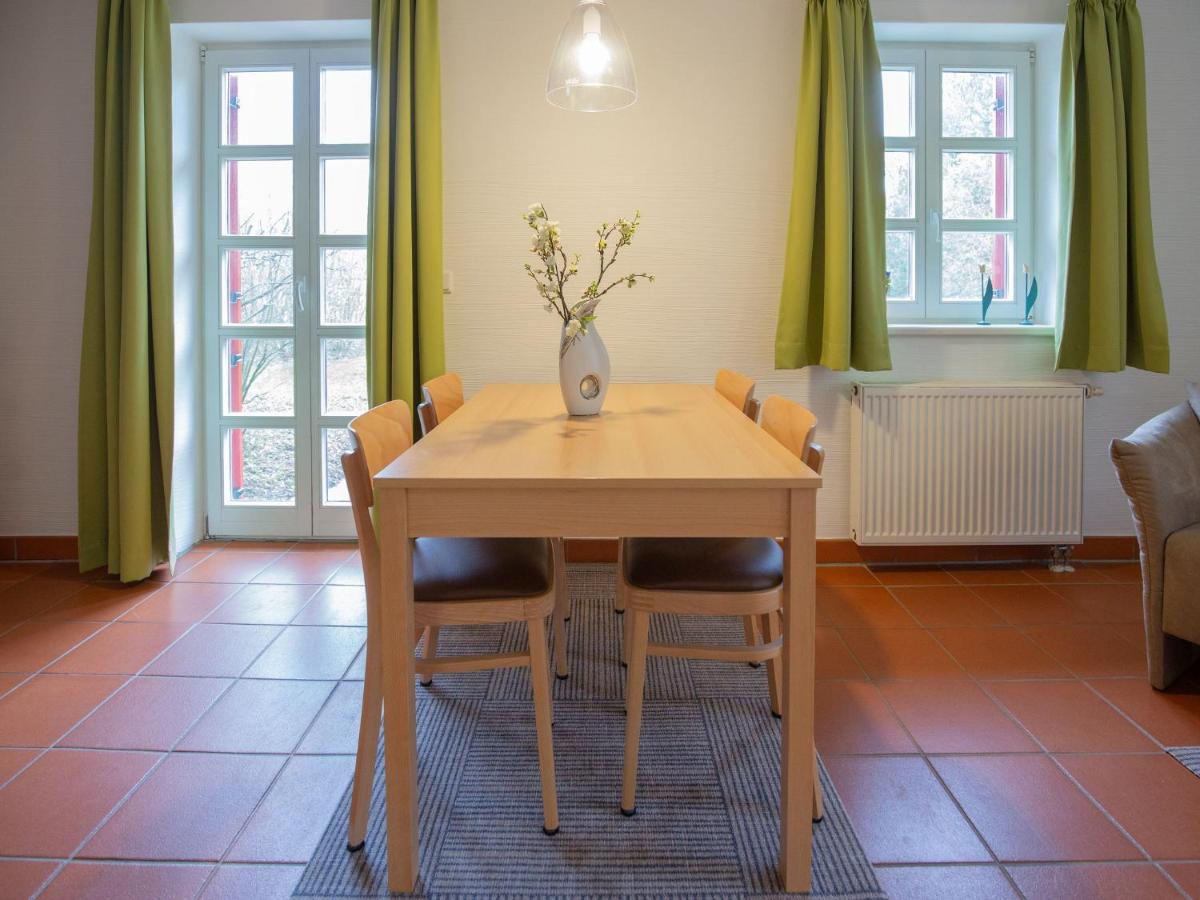 Feriendorf Rugana - Komfort Appartement Mit 1 Schlafzimmer Und Terrasse B52 Dranske Exterior foto